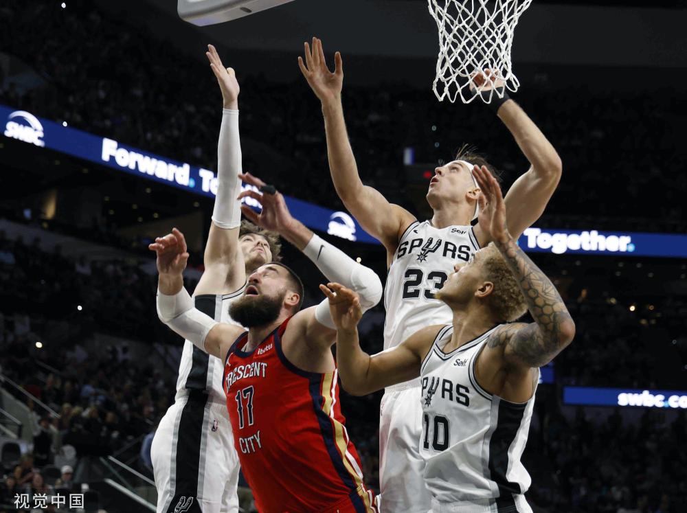 及巴黎圣日 及巴黎圣日